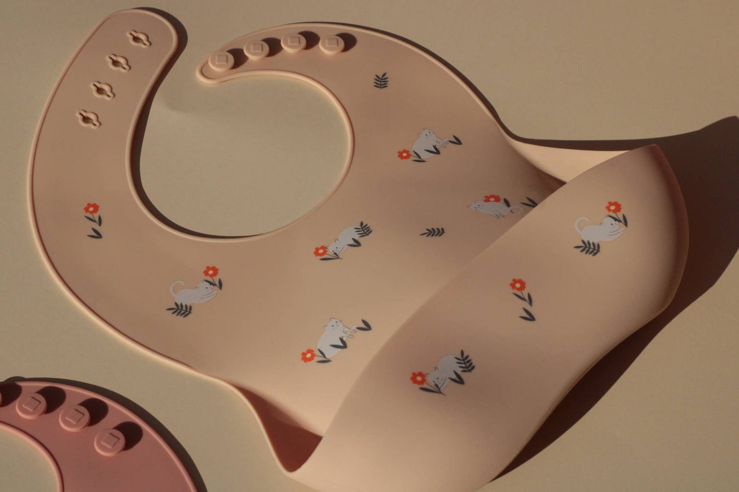 Bavoir en silicone Shayan Chats- crème