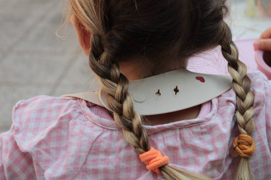 Shayan Amore silicone bib - ivory