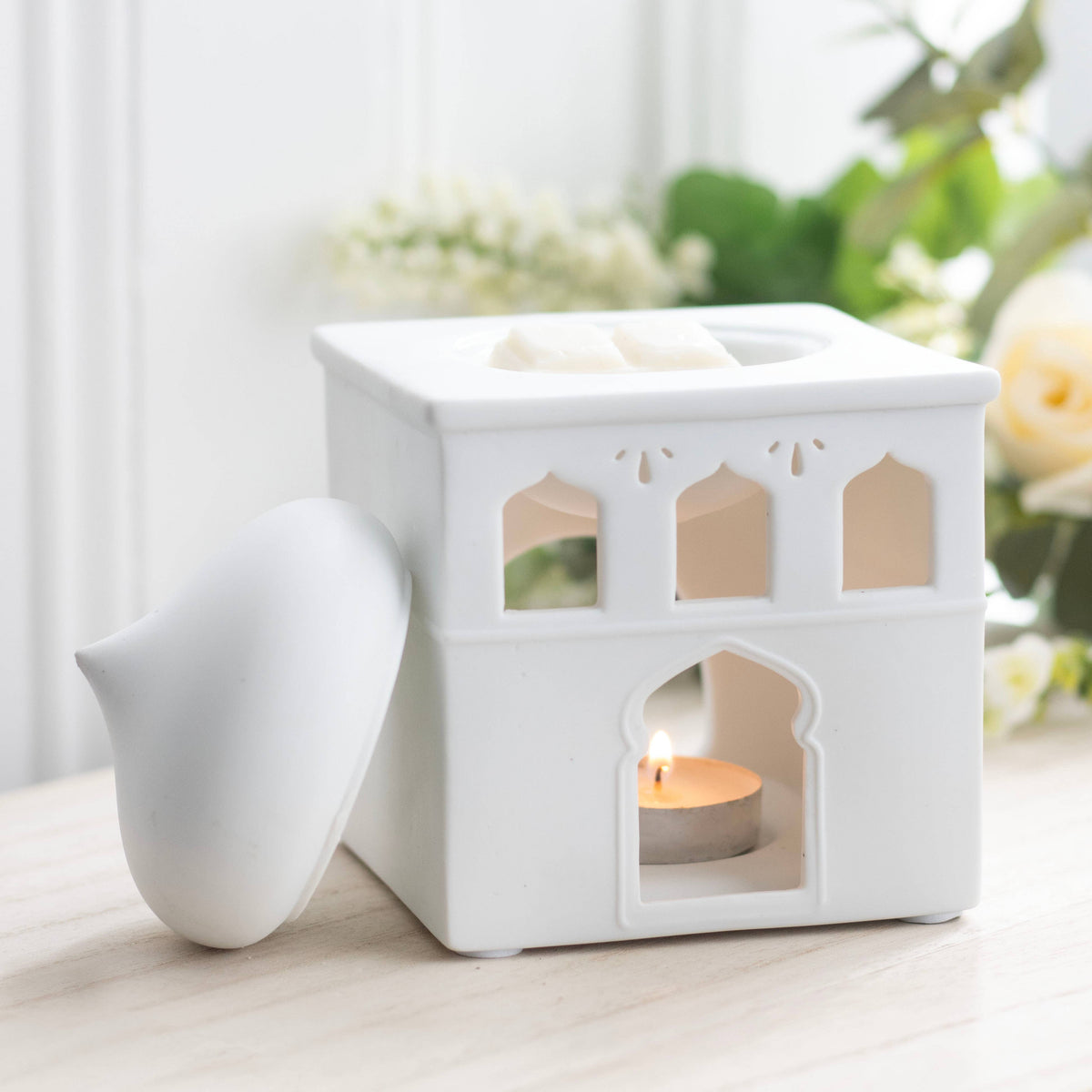 Mosque-shaped oil burner and incense holder