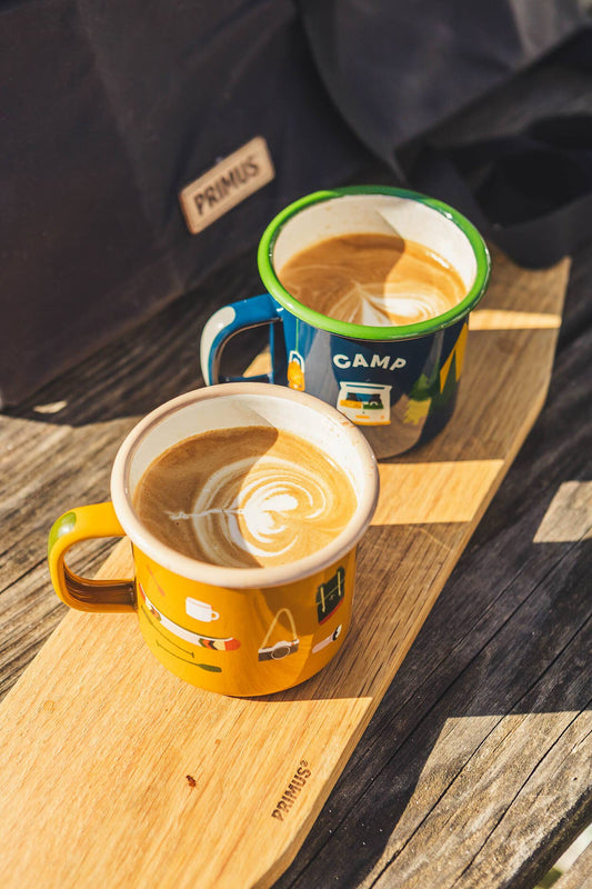 Tasse en émail “Camp Stuff”