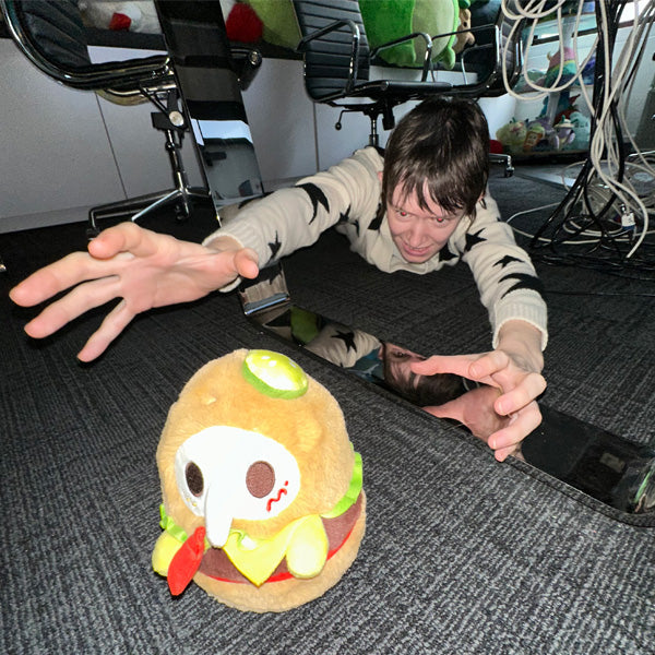 Peluche Alter Egos Série 17 – Docteur de la Peste Burger