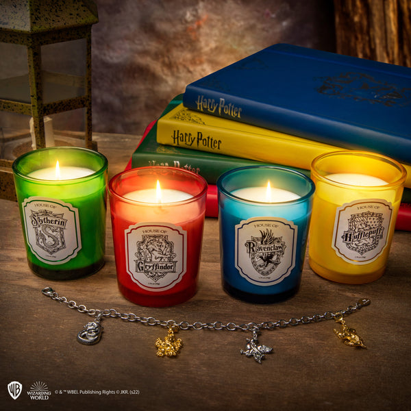 Set of 4 Hogwarts Scented Candles with Charm Bracelet