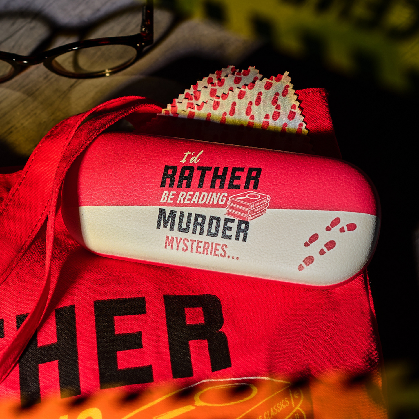 Murder Mystery Club Glasses Case