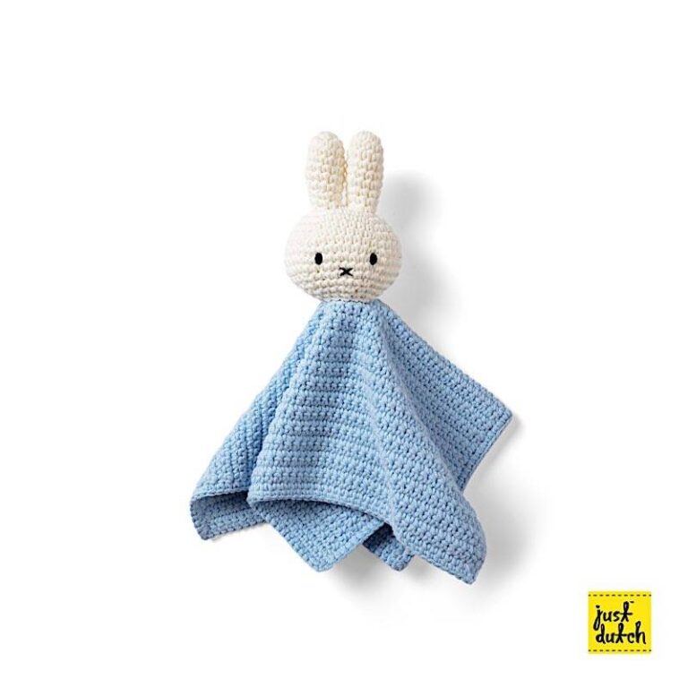 Doudou en crochet Miffy bleu pastel - Just Dutch