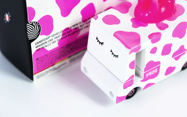Candycar World Houten Bestelwagen - Aardbeienkoe