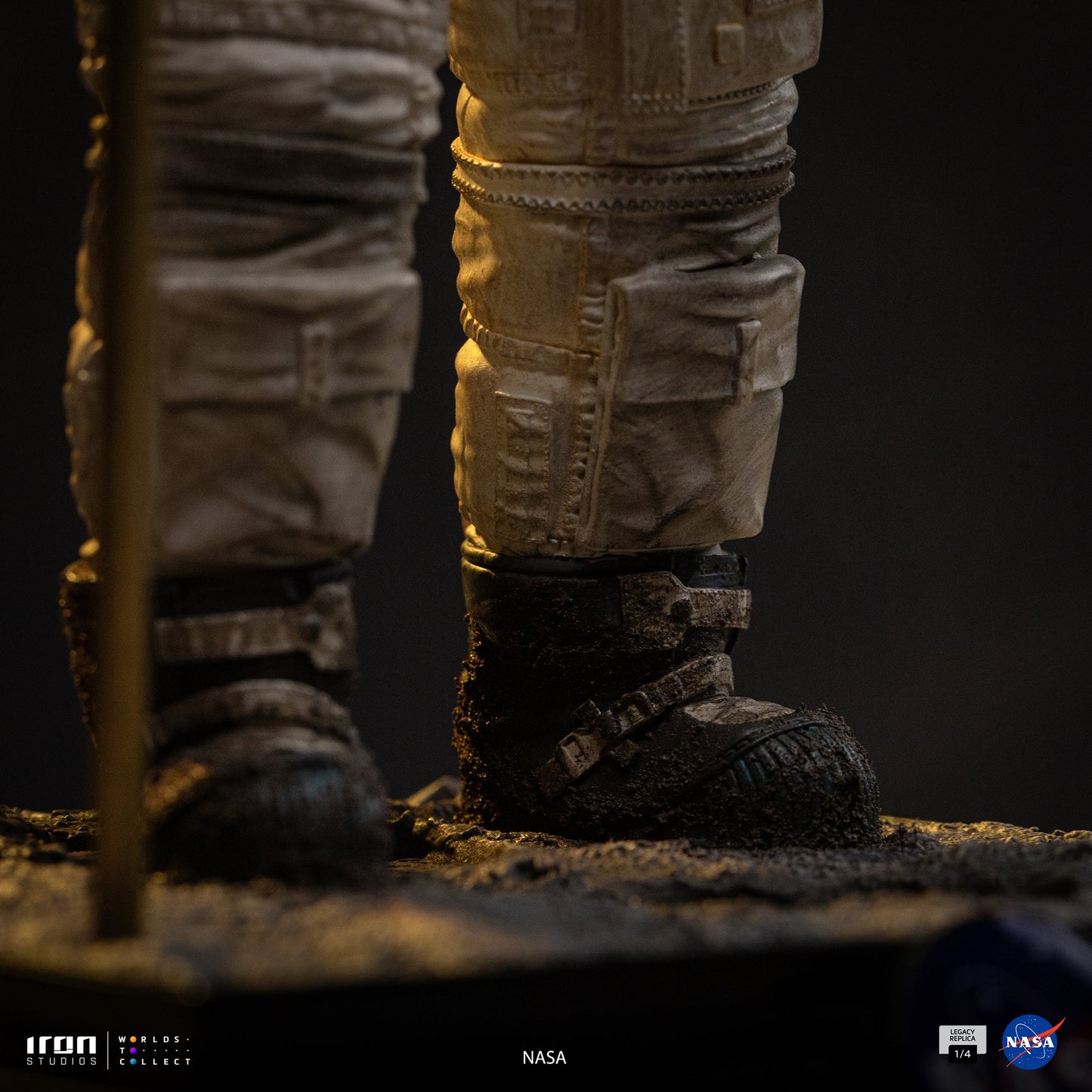 Statue Apollo 11 Astronaut - Nasa - Legacy Replica 1/4