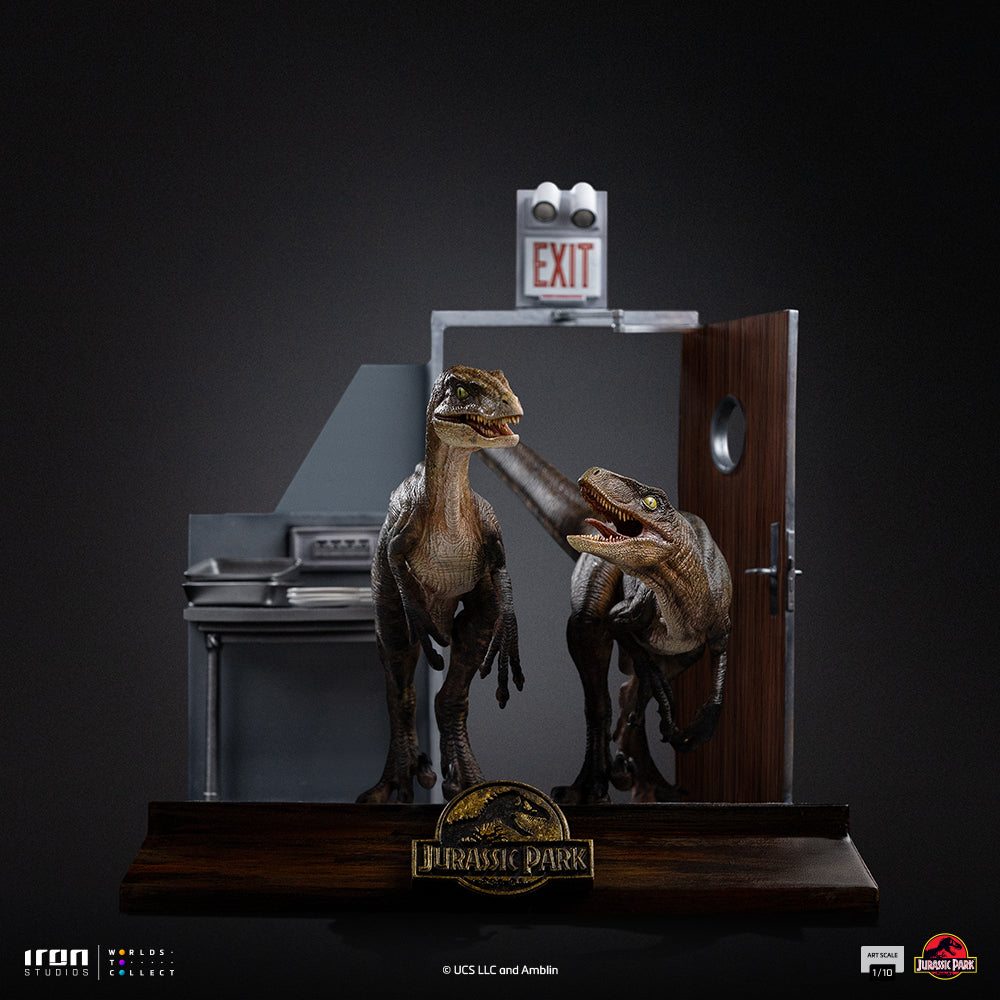 Statue Raptors at the Kitchen's Door - Jurassic Park - Art Scale 1/10 - Jurassic World