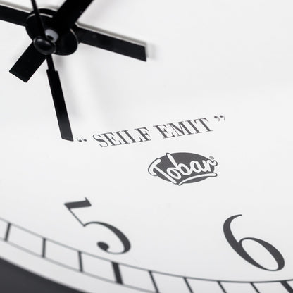 HORLOGE À L'ENVERS