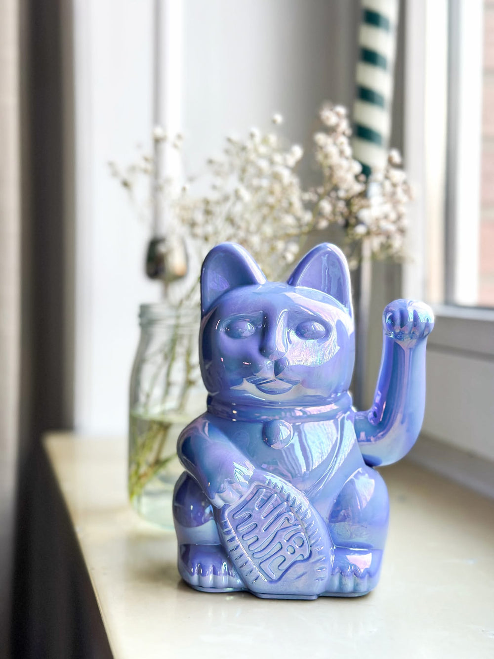 Lucky Blue Bright Cat "Avara"