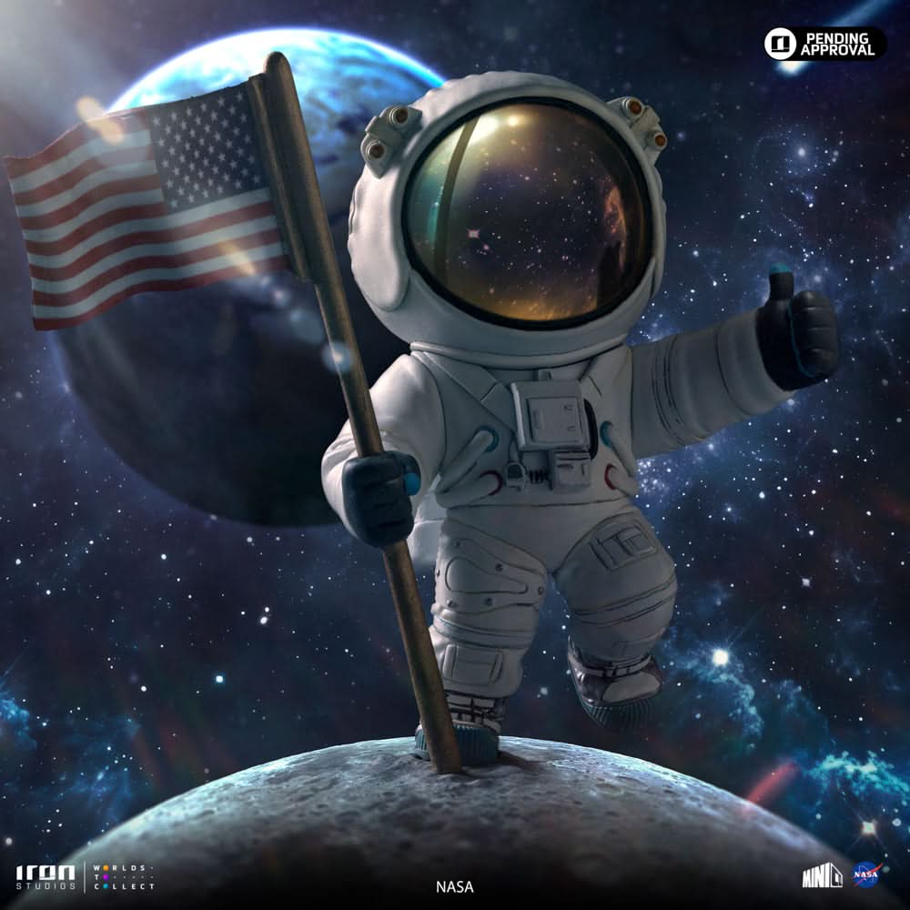 Apollo 11 Astronaut Statue - NASA - MiniCo - Iron Studios