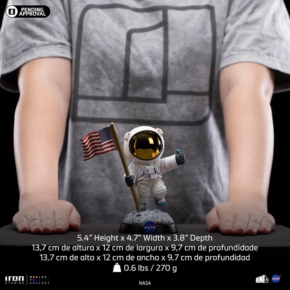 Apollo 11 Astronaut Statue - NASA - MiniCo - Iron Studios