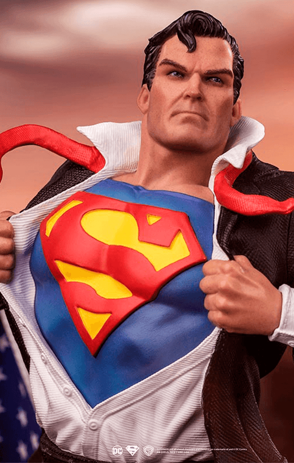 Statue Clark Kent - DC Comics - Art Scale 1/10