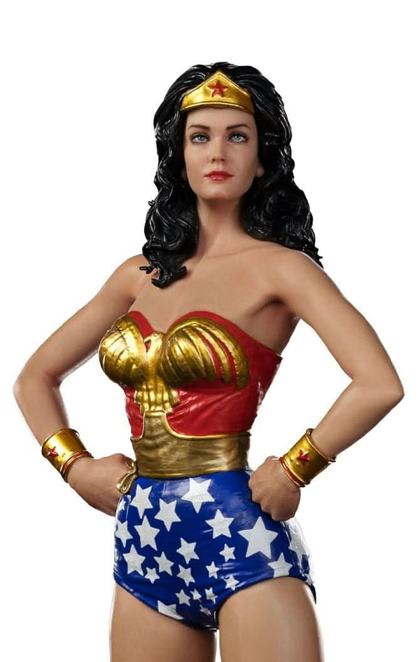 Statue Wonder Woman Lynda Carter - Wonder Woman - Art Scale 1/10 - DC Comics