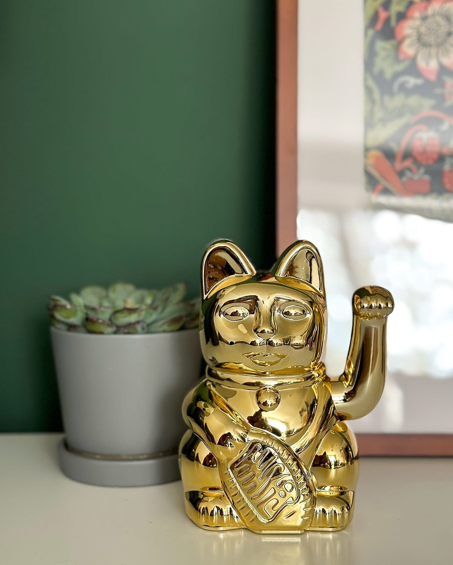 Lucky cat Glossy