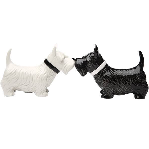 Scottish Terrier salt and pepper shaker set