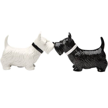 Scottish Terrier salt and pepper shaker set