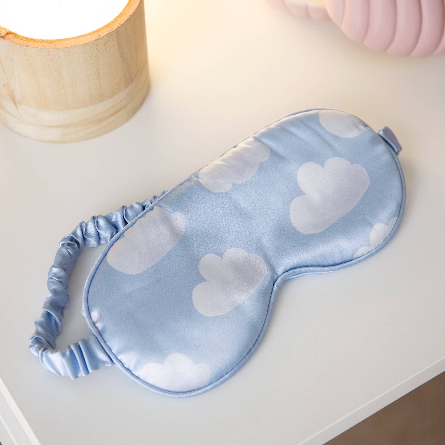 Masque Rêve Nuageux Helio Ferretti Vue 1