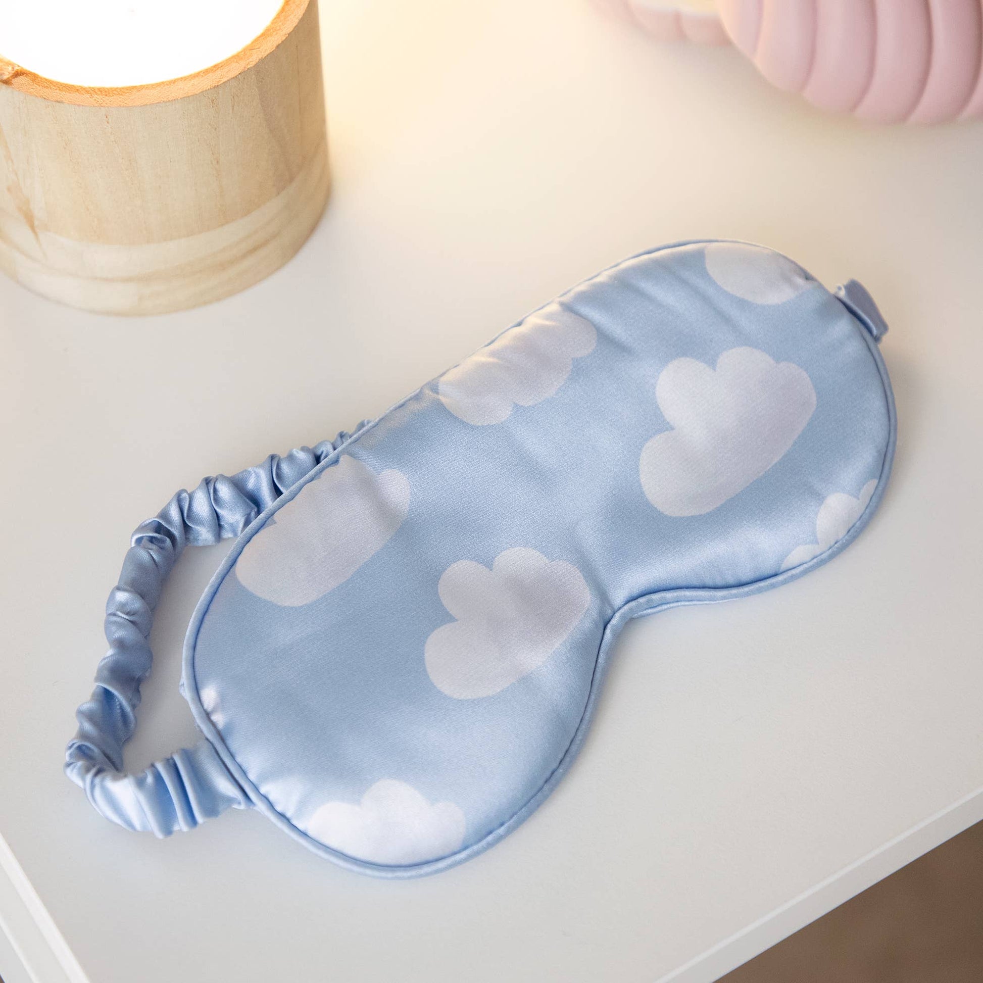 Masque Rêve Nuageux Helio Ferretti Vue 1