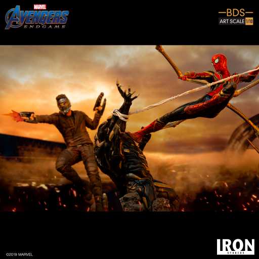 Statue Iron Spider Vs Outrider - Avengers: Endgame - Art Scale - Marvel Comics