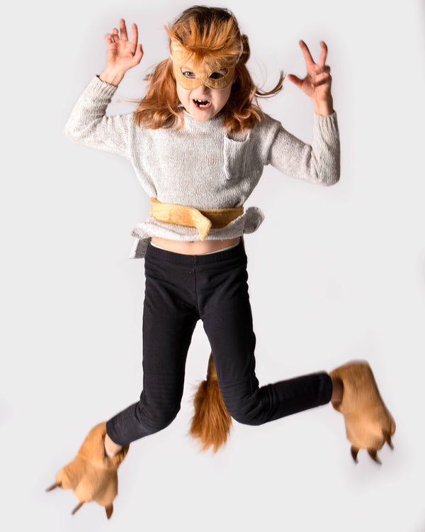 Chaussons lion tailles EU 30-34 avec masque et queue