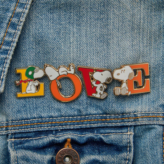 Pin’s Snoopy Alphabet - Q