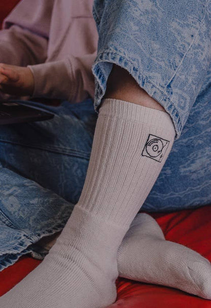 Chaussettes platine vinyle Charles brodées main