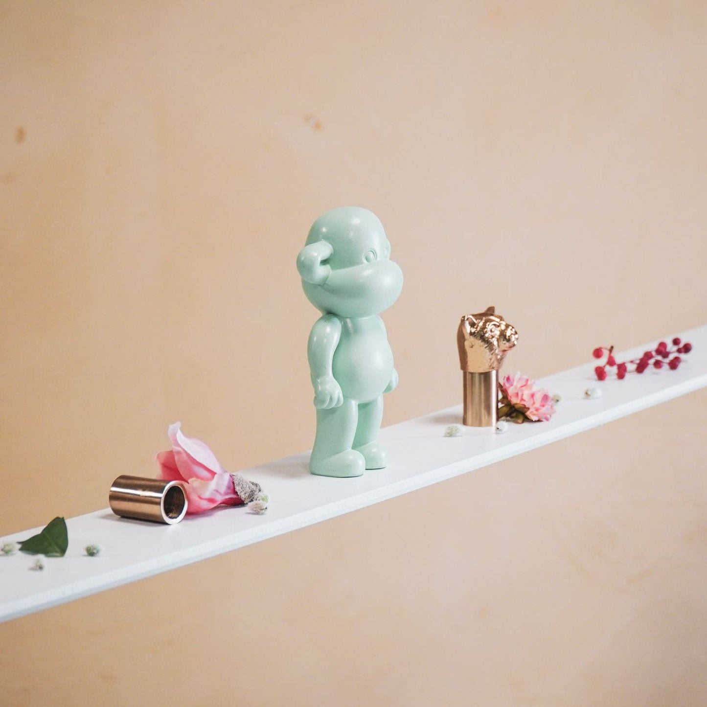 Decoratie - Apenbeeldje 'De Legende' - Polyresin - Mintgroen - 11x7x19cm