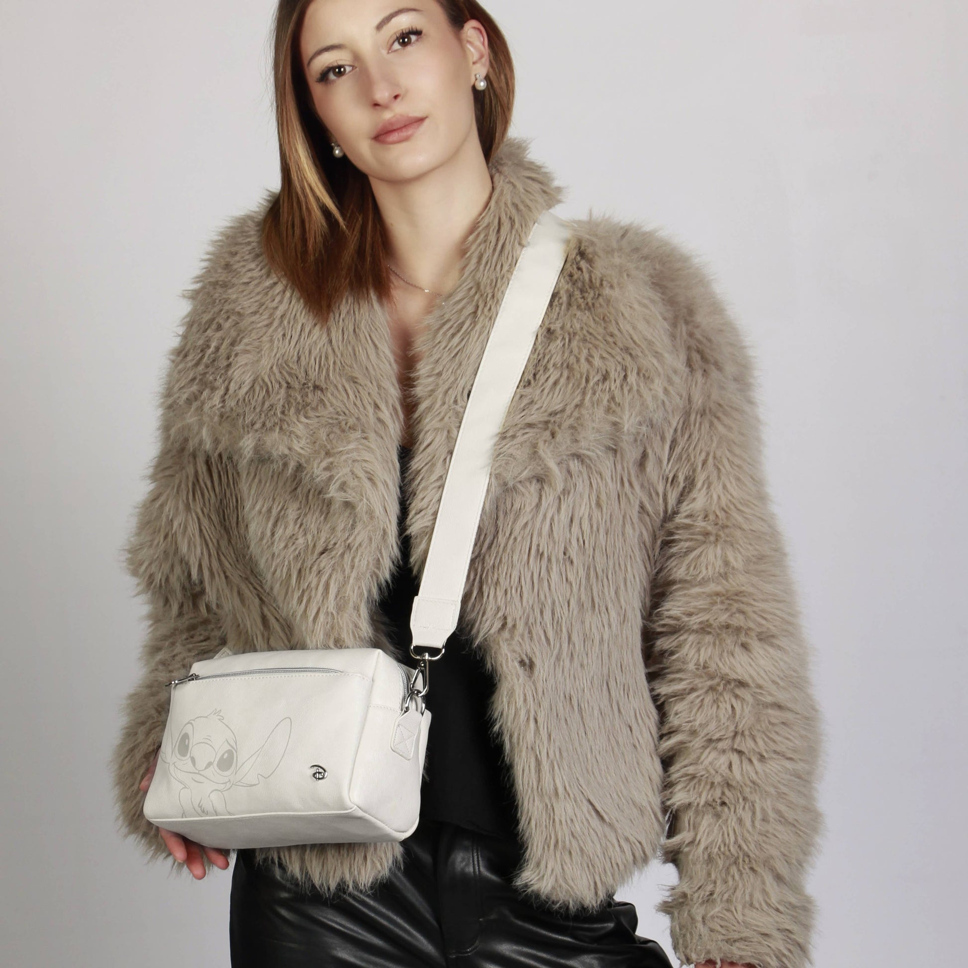 sac a main lilo stitch creme karactermania