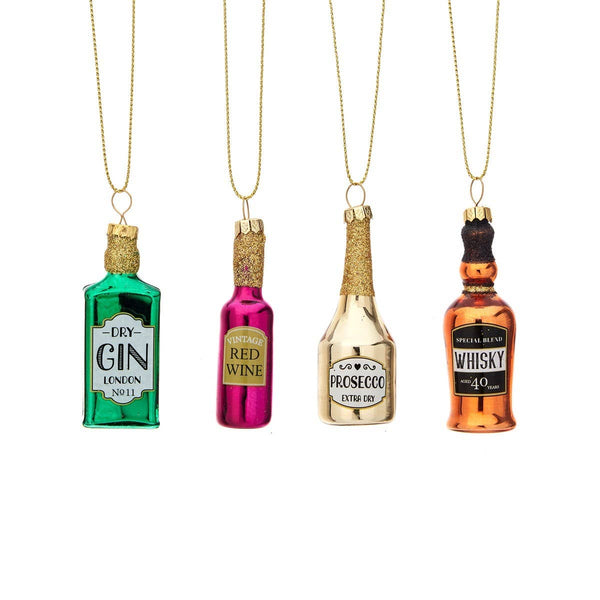 Kerstballen, fles alcohol