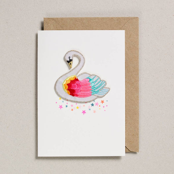 Wenskaart met patch - Regenboogzwaan