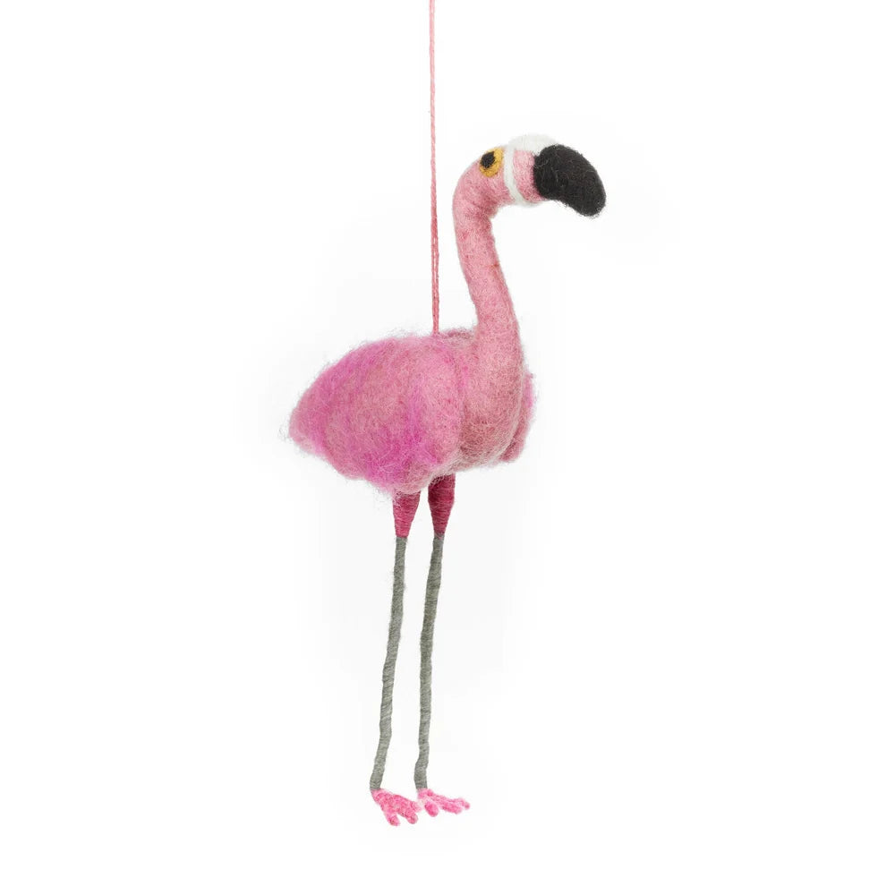 Kerstbal van vilt met Frankie de Flamingo erop 