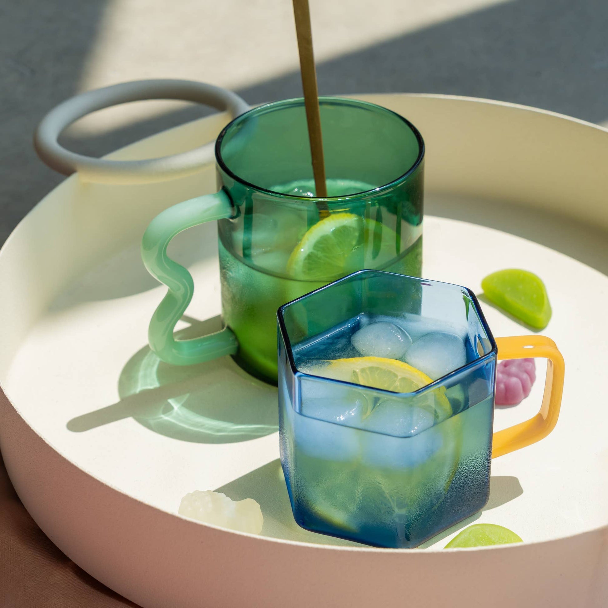 Mug en Verre de Jade Helio Ferretti Vue 4