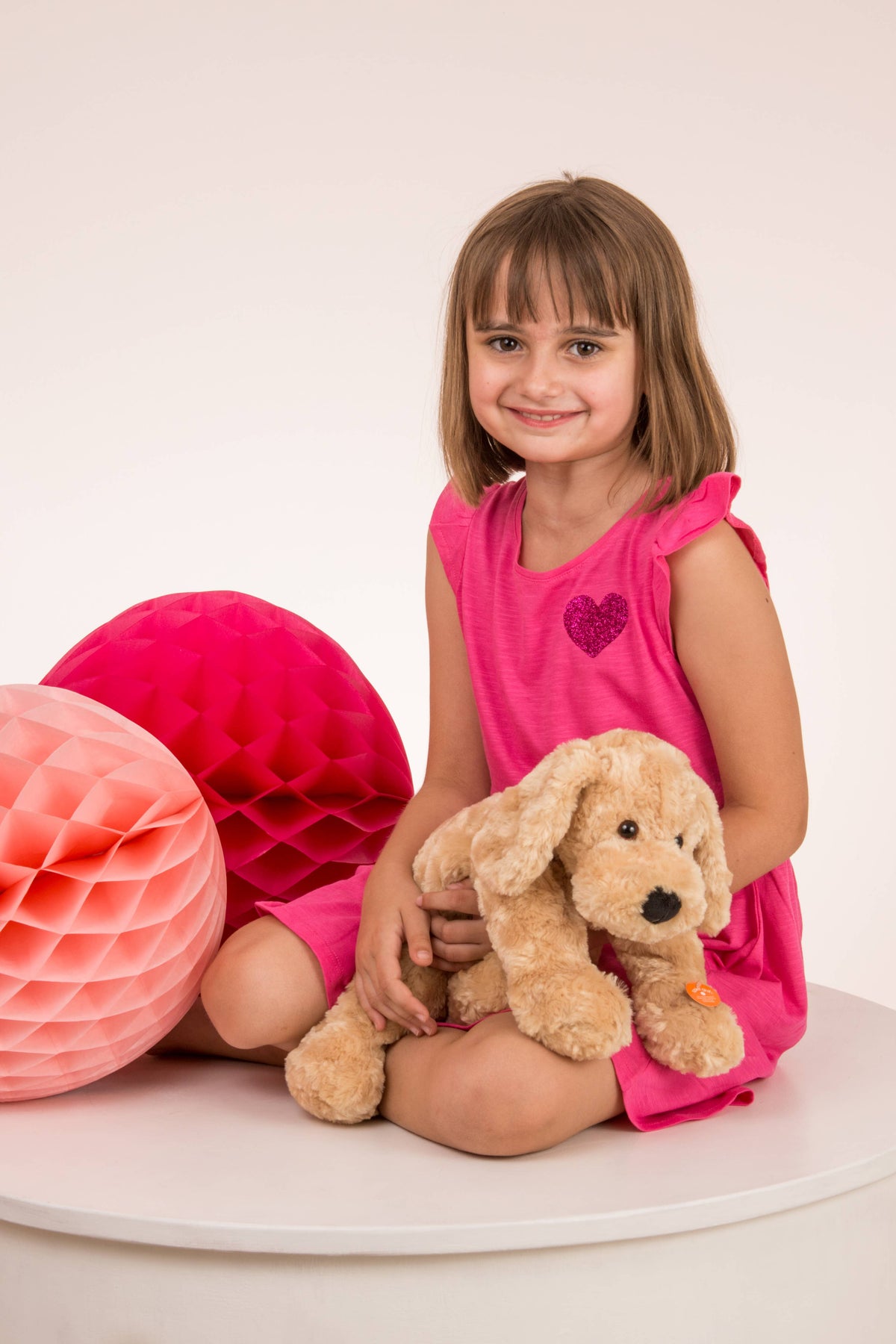 Peluche Chien Couché Beige – 40 cm