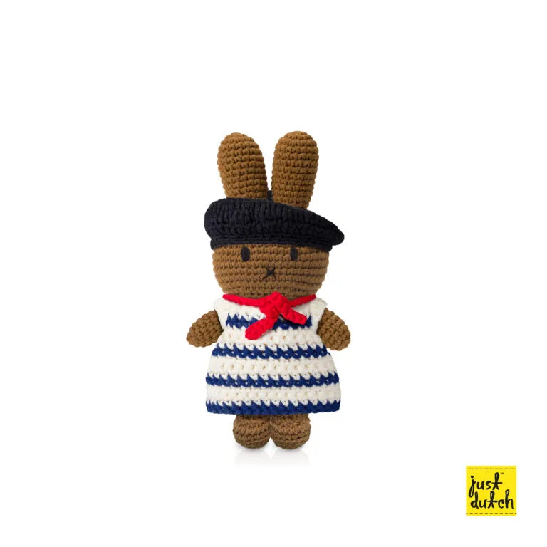 Nina in Parijs knuffel