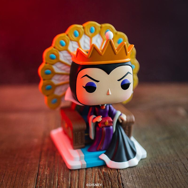 Pop! Deluxe Witch Queen on Throne