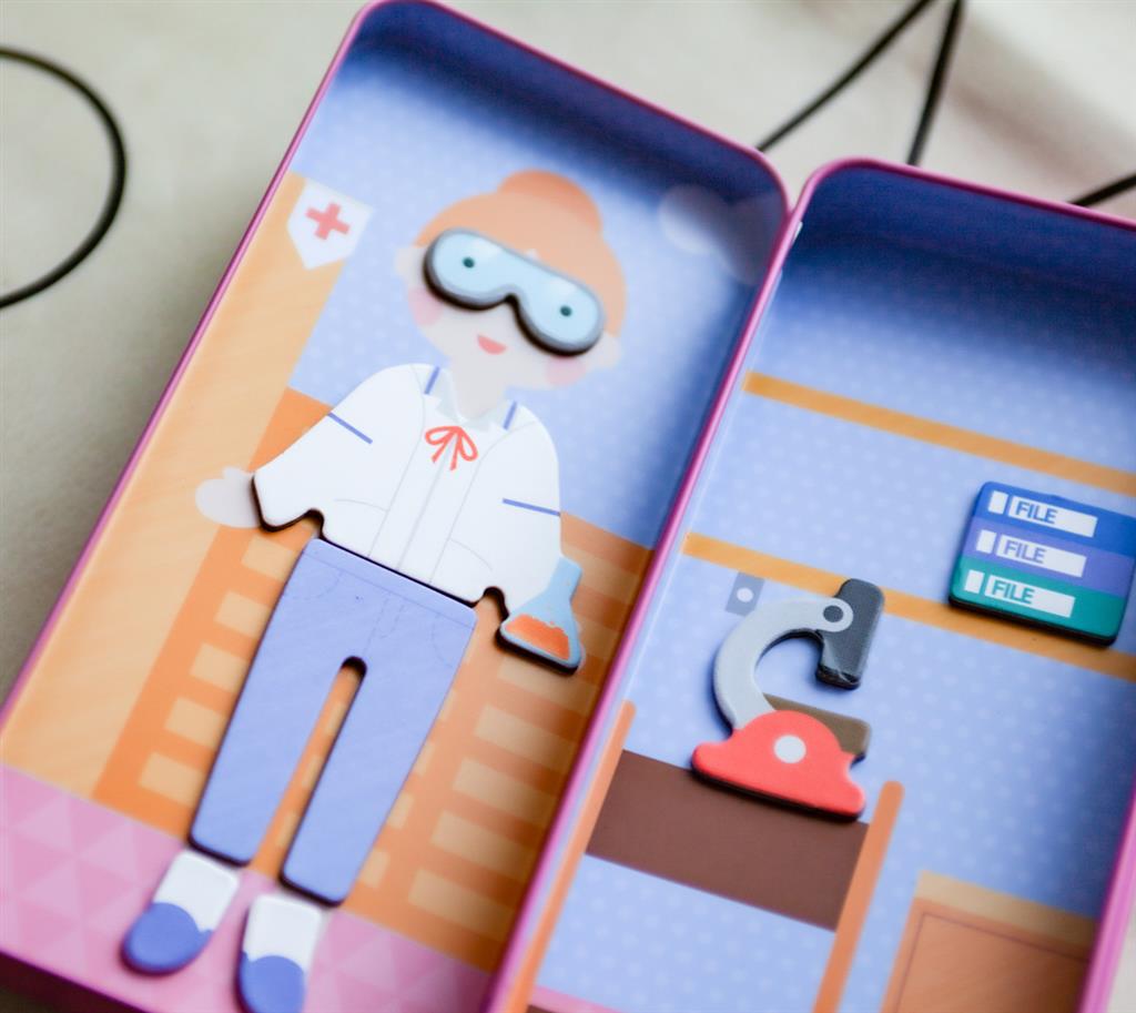 Magnetic Puzzle Box - Doctor