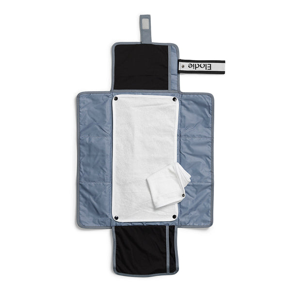 Aankleedmat van Tender Blue Nomad