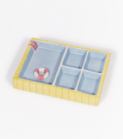 Repose-bijoux piscine