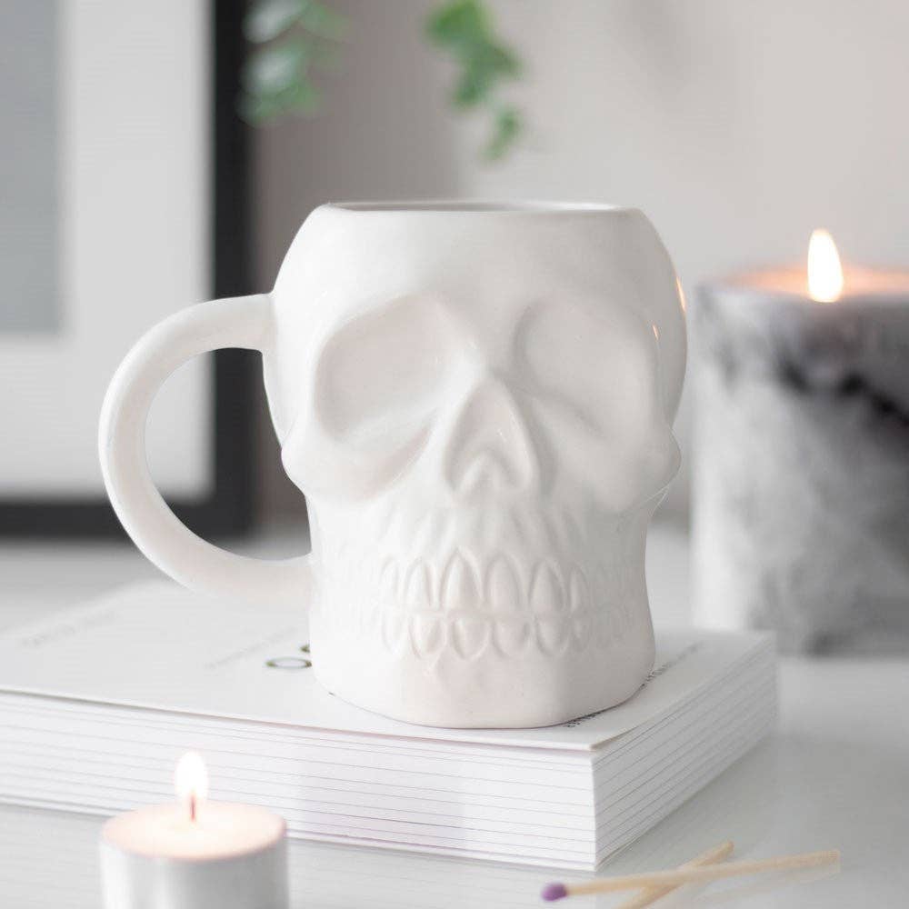 Mug en forme de crâne blanc mat