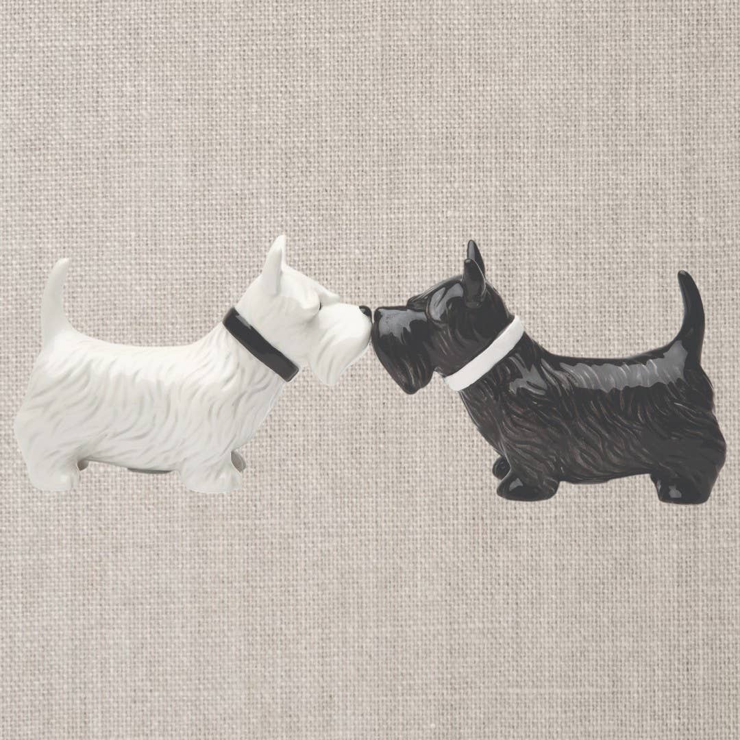 Scottish Terrier salt and pepper shaker set