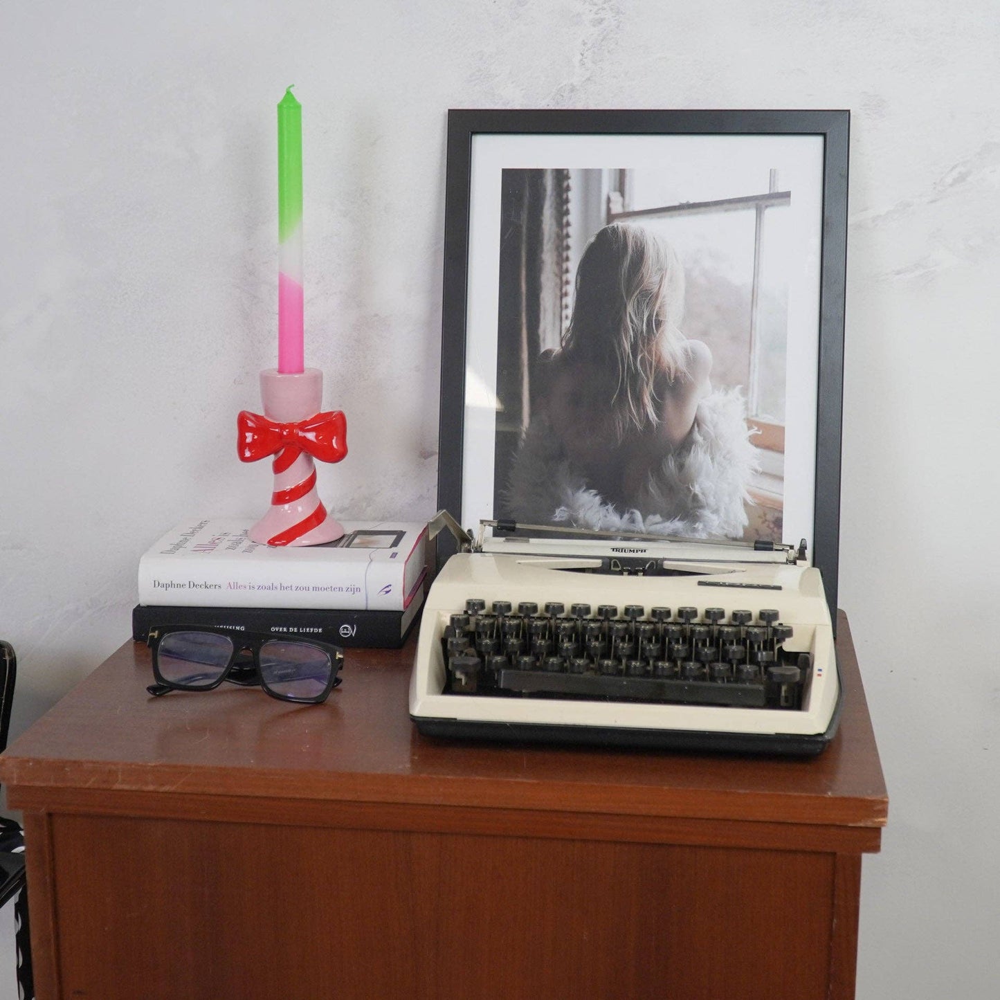 Candlestick - Stripes with Bow - Pink/Red - 9x8x14cm