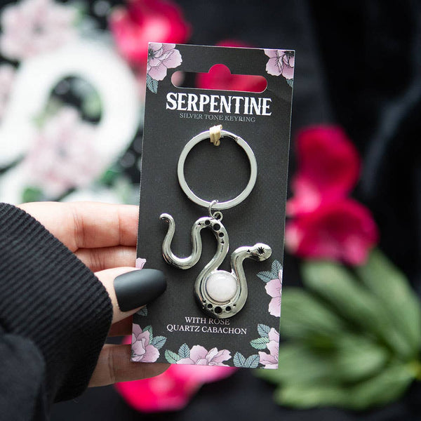 Sleutelhanger met slangmotief en rozenkwartskristal