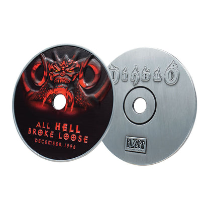 Réplique du CD-ROM Diablo 30e anniversaire Fanattik – recto et verso vus de trois quarts