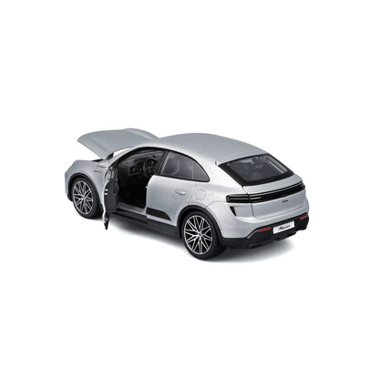 1:24 PORSCHE MACAN 4 ELECTRIC 2024 SILVER