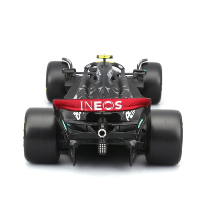 1:24 F1 MB W14 2023 AVEC PILOTE FIGURE HAMILTON