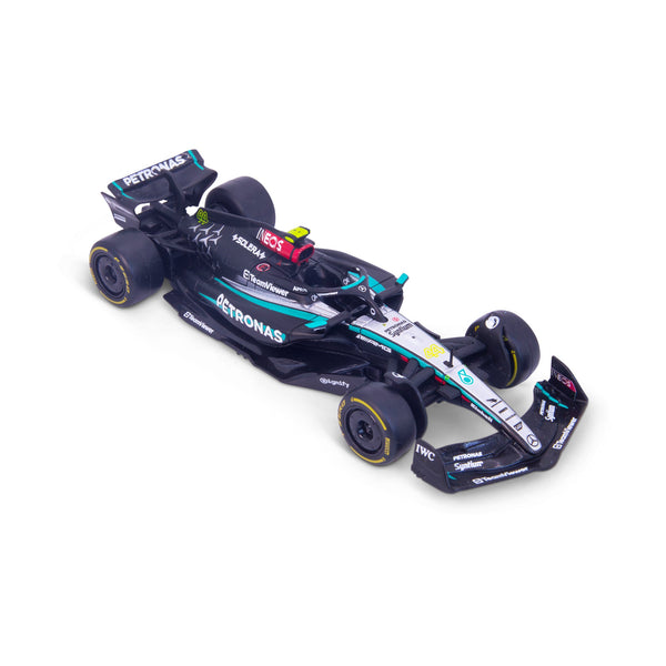 1:43 F1 MERCEDES AMG W15 2024 HAMILTON DANS UN DISTRIBUTEUR DE 12 PIÈCES