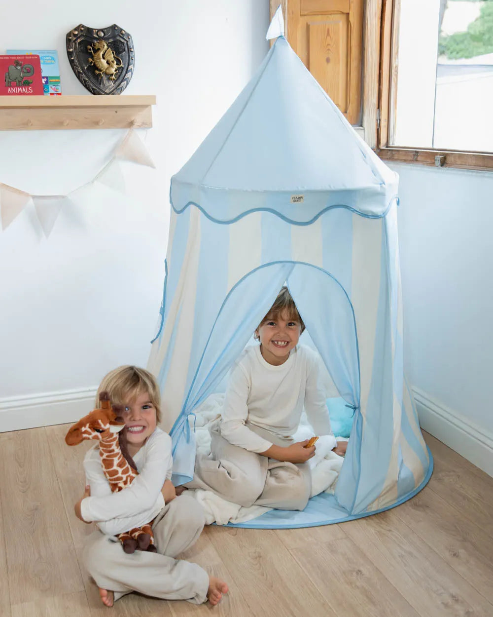 Bag + children's teepee tent pack
