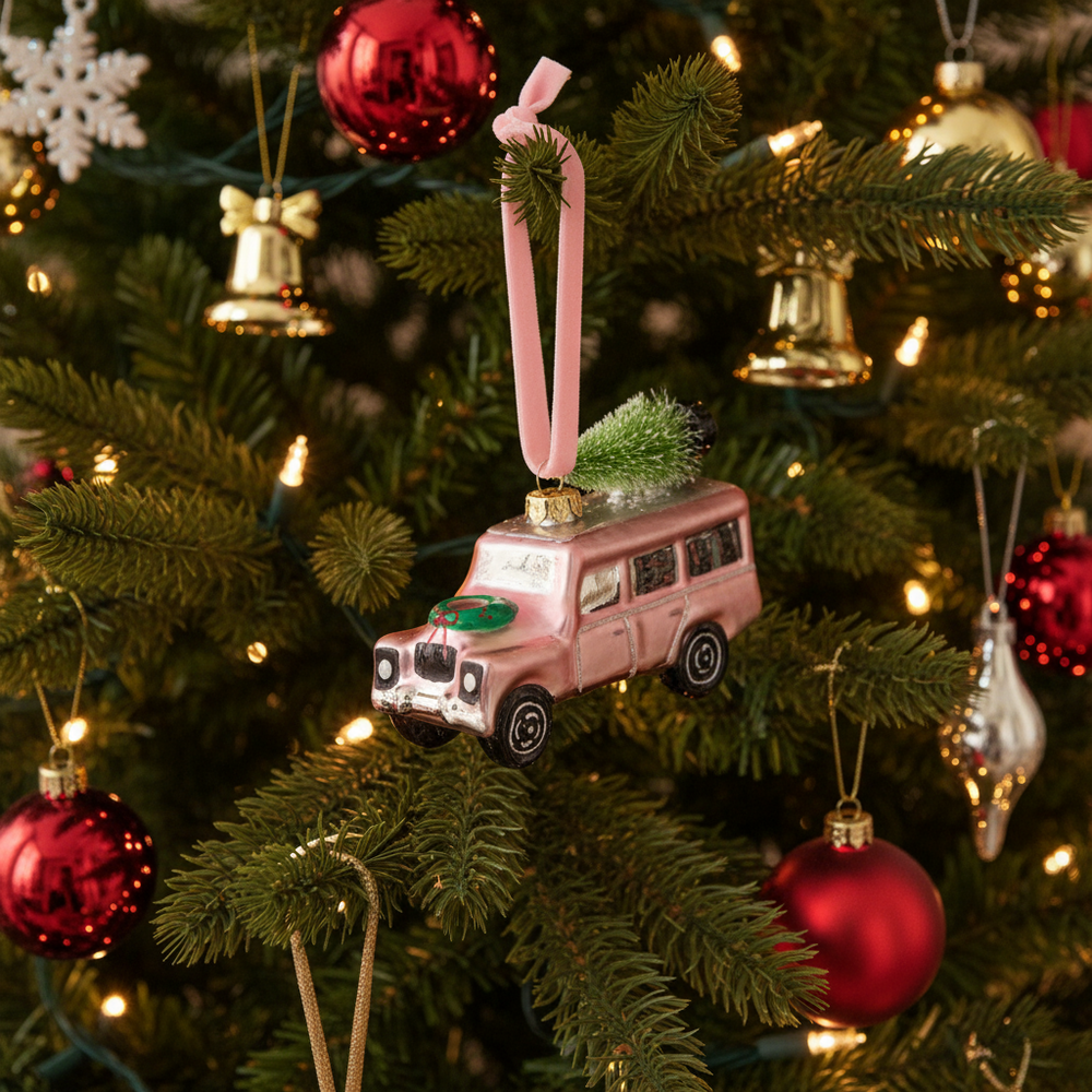 Roze kerstbal van 4x4 cm