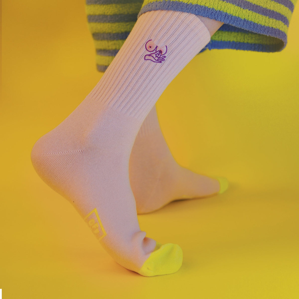 Chaussettes Brodées Seins – vue 5