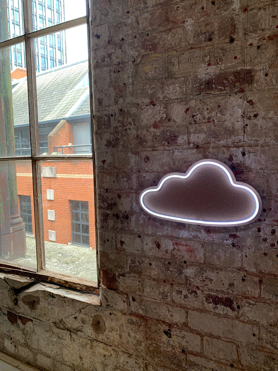 Tableau en li﻿ège avec LED - Cloud (nuage)